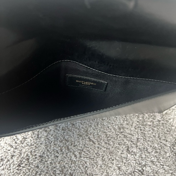 Saint Laurent Black Leather Bag - Picture 3 of 3